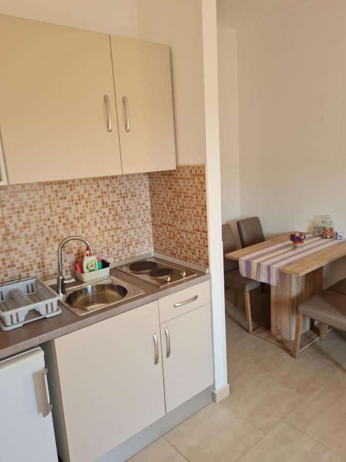 Apartments Hana Говедари Екстериор снимка