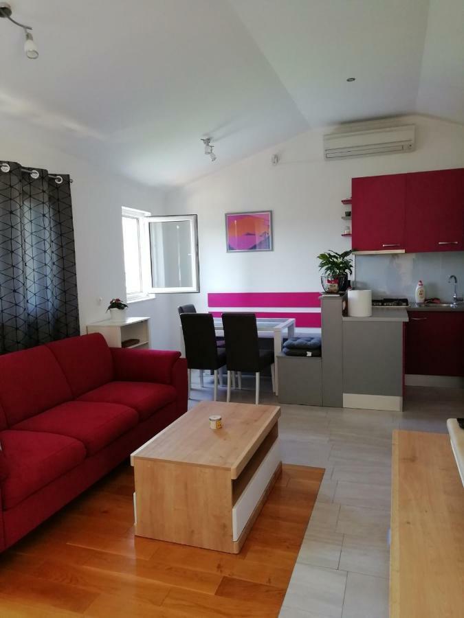 Apartments Hana Говедари Екстериор снимка