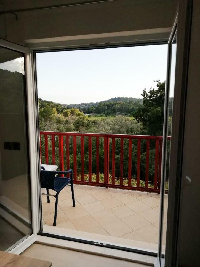 Apartments Hana Говедари Екстериор снимка
